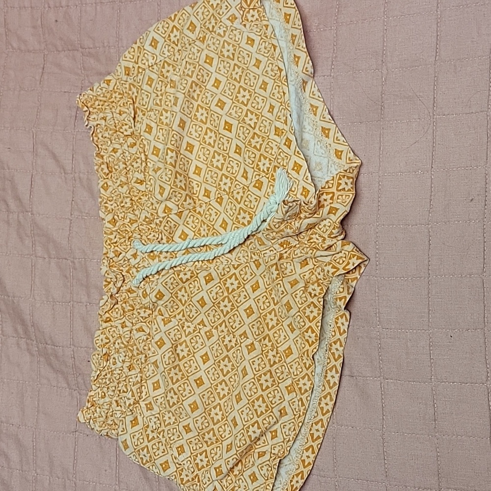 Roxy linen shorts